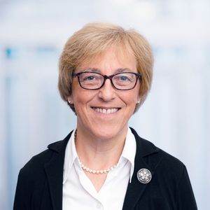 Rita Burmeister - Leitung Koordination ambulantes Hospiz - Diakonie Hospiz Wannsee Rita Burmeister - Leitung Koordination ambulantes Hospiz - Diakonie Hospiz Wannsee
